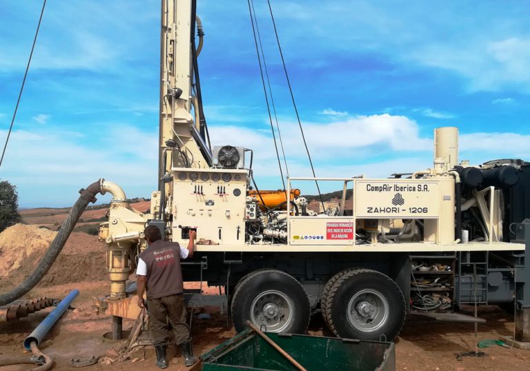 perforadora de sondeos en arenas y arcillas